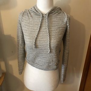 gray/white cropped hoodie